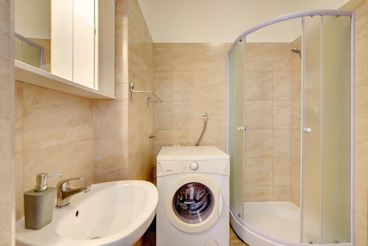 Apartment Aldo Banjole